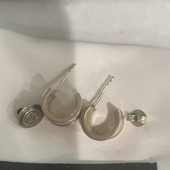 GUCCI EARRINGS Silver Flora Design - Picture 5 of 9